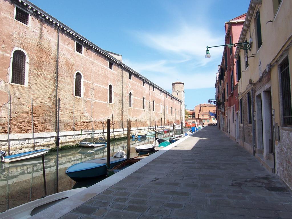 Ferienwohnung Biennale Venedig Zimmer foto